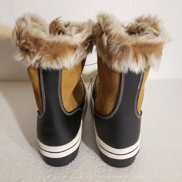 Amazon Essentials Short Snow Boots - Picture 6 of 6